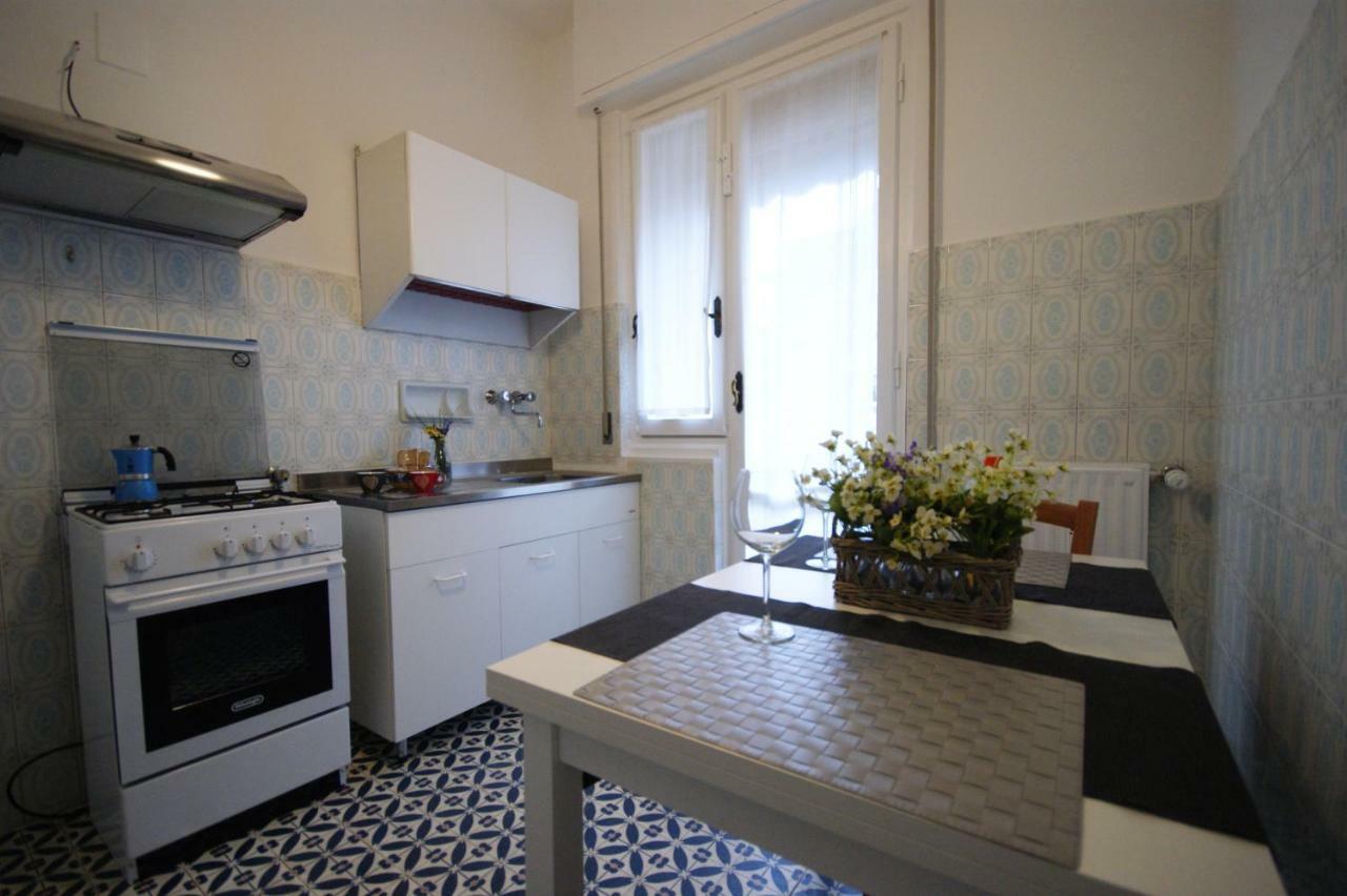 Casa Gli Scogli Lägenhet Chiavari Exteriör bild